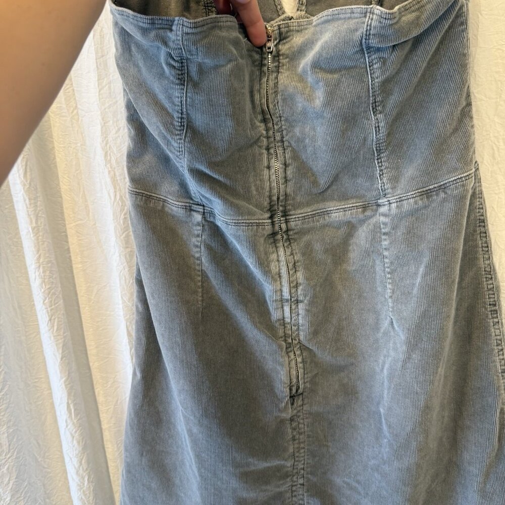 Urban Outfitters Alejandra‎ Grey Corduroy Halter Open Back Mini Dress Size Large - Picture 4 of 7
